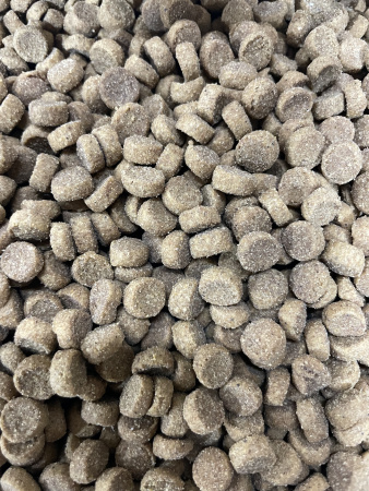 СНЕЖОК сухой корм для стерилизованных котов и кошек курица, индейка (10кг/м) 1кг.