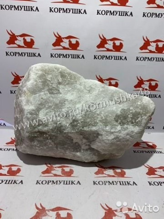 Соль иранская глыба лизунец 1 кг.