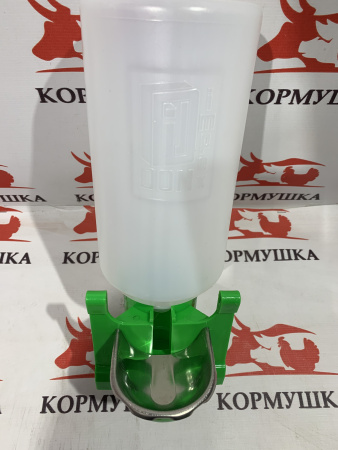 Поилка на клетку с бутылкой 2л. для кроликов (металл. чаша) 1шт.